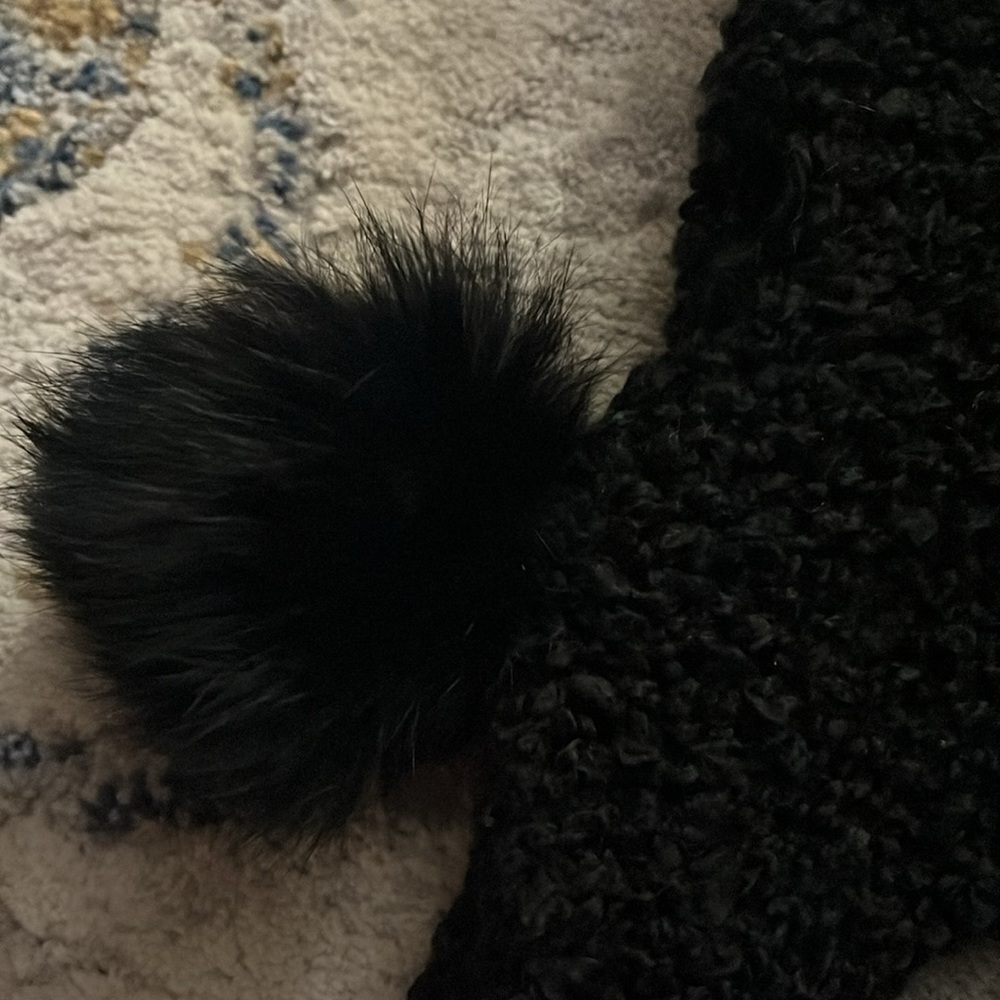 Wool and Rabbit Fur Scarf - Picture 3 of 8